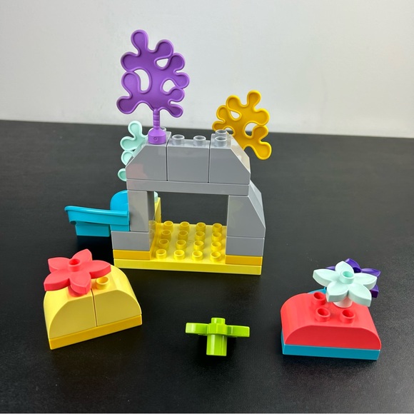 LEGO Duplo 10972 Coral Reef & Slide Pieces Only ~ Animals Not Included - Picture 8 of 8